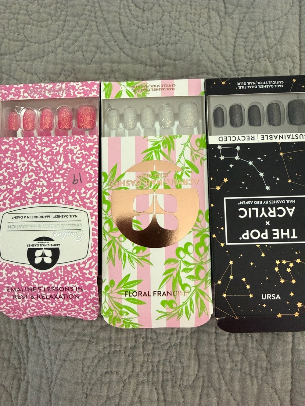 Floral Francine Silver Glitter Press-On Nail Set - Floral Francine